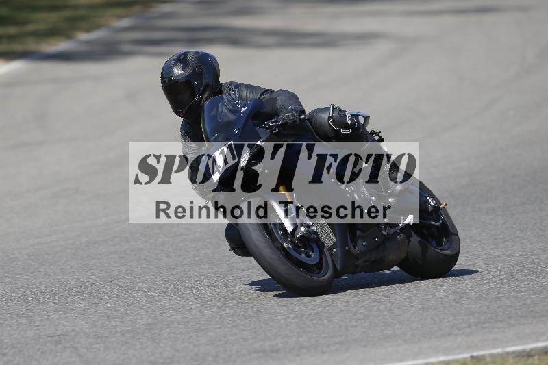 /36 08.08.2026  Pluess Motosport ADR/Freies Fahren/411